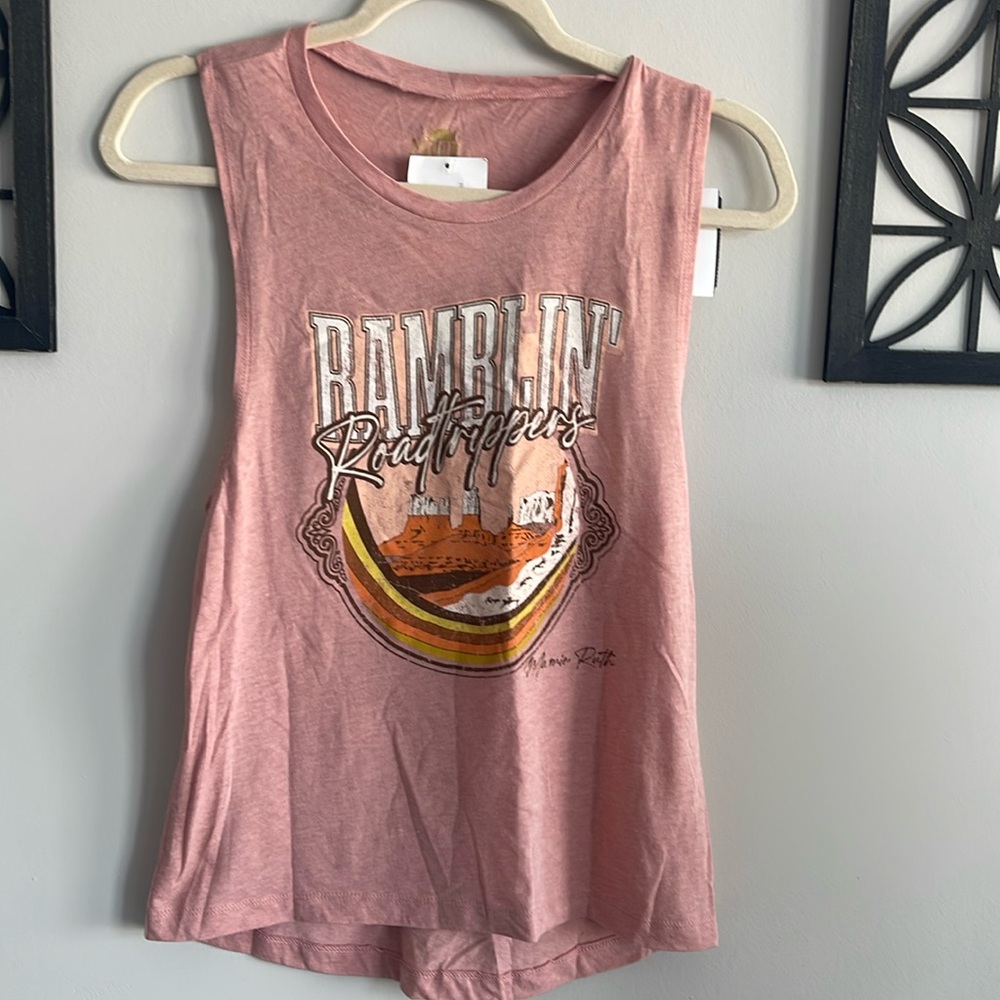 Mamie Ruth Ramblin’ Roadtrippers Tank. Size S